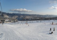 ゲレンデからホテルまでの緩やかな斜面